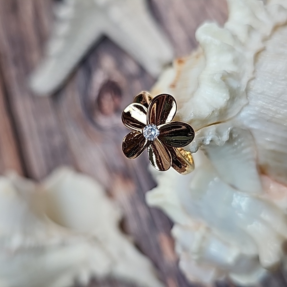 18KT YELLOW GOLD PLATED WHITE AMYTHYST FLOWER FASHION RING